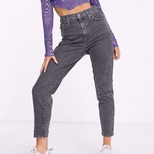 Levi's washed black mom jeans